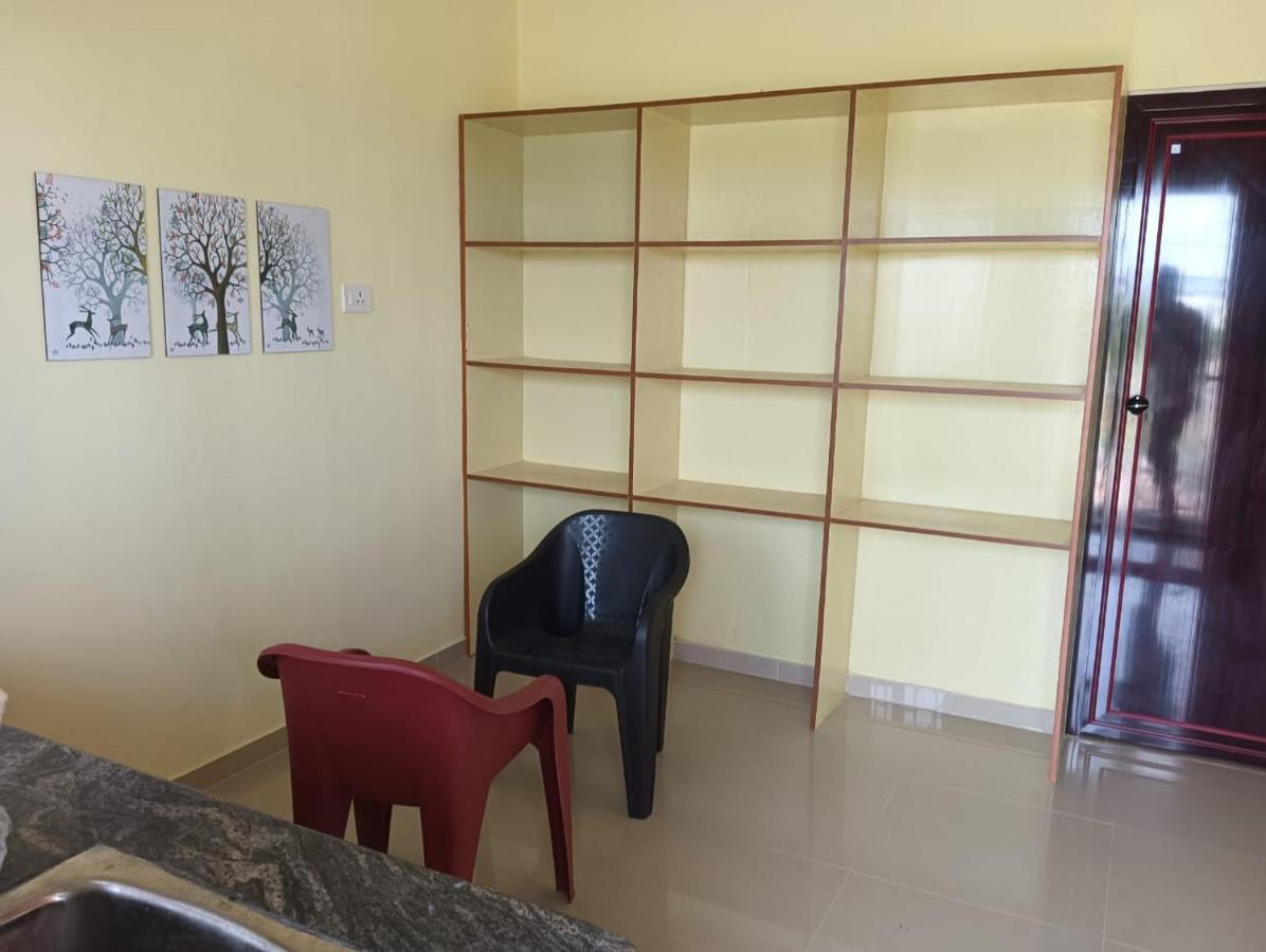 Surathi Enclave Standard Rooms Karumattampatti Exterior photo